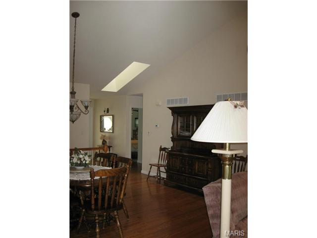 204 Kildare Ct, O'fallon, MO 63366 photo 9