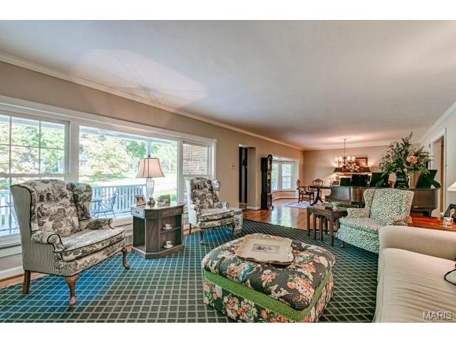 19 Frederick Ln, Glendale, MO 63122 photo 13