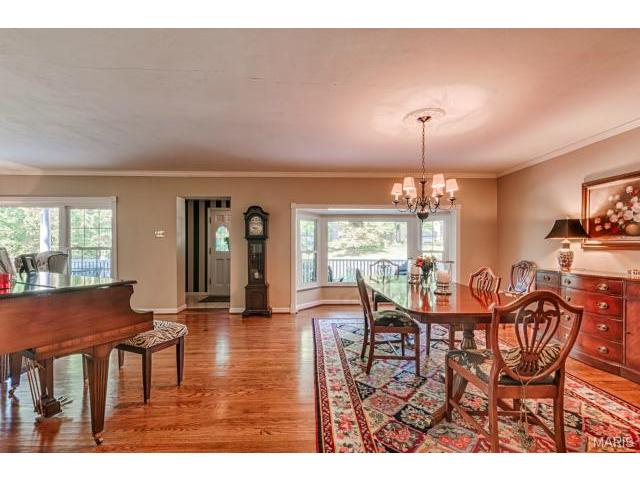 19 Frederick Ln, Glendale, MO 63122 photo 15