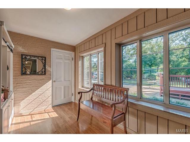 19 Frederick Ln, Glendale, MO 63122 photo 24