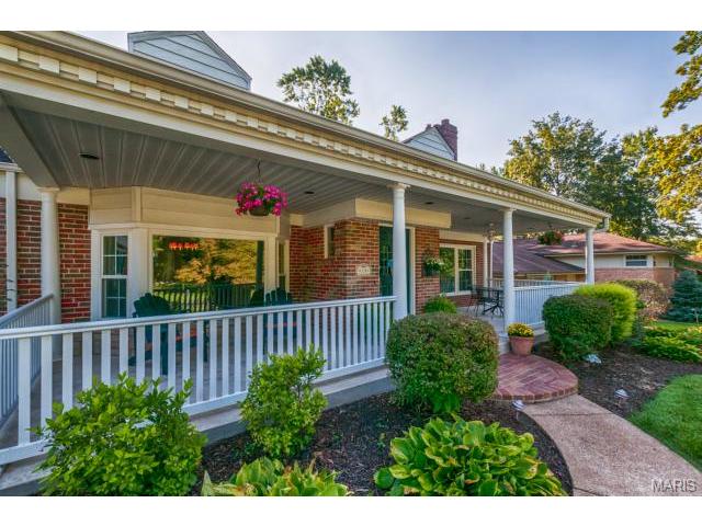 19 Frederick Ln, Glendale, MO 63122 photo 3