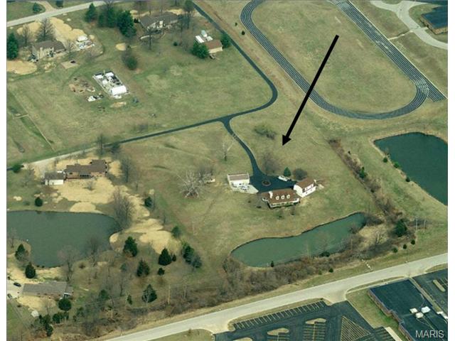 30 Dutchman Ln, Weldon Spring, MO 63304 photo 3