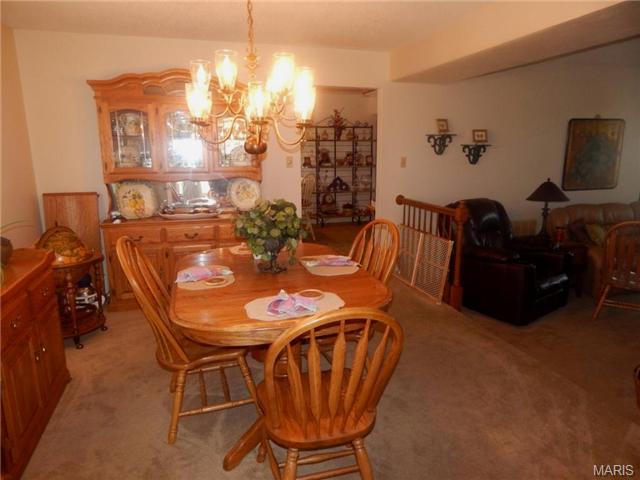 30 Dutchman Ln, Weldon Spring, MO 63304 photo 14