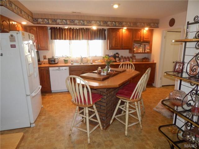 30 Dutchman Ln, Weldon Spring, MO 63304 photo 9