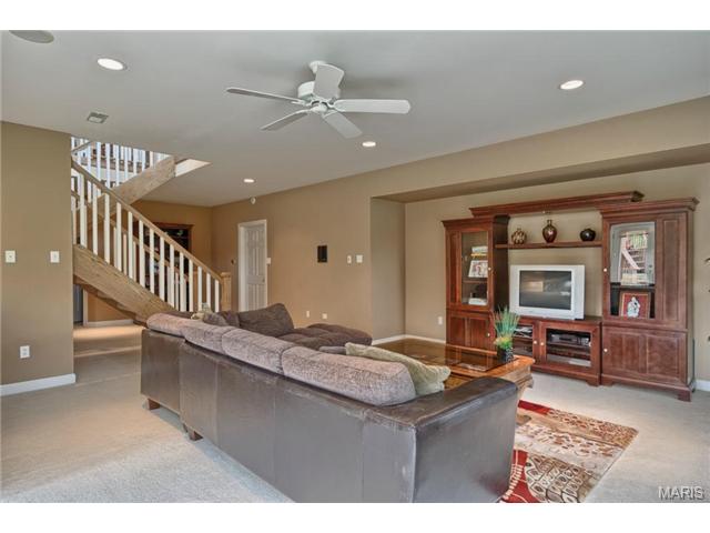 5439 Guinevere, Weldon Spring, MO 63304 photo 31