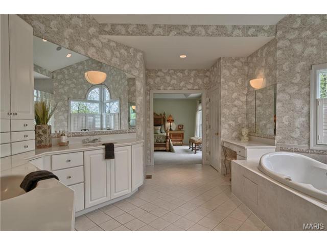5439 Guinevere, Weldon Spring, MO 63304 photo 16