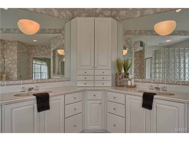 5439 Guinevere, Weldon Spring, MO 63304 photo 17