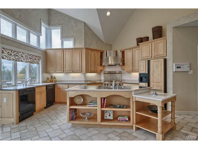 5439 Guinevere, Weldon Spring, MO 63304 photo 19