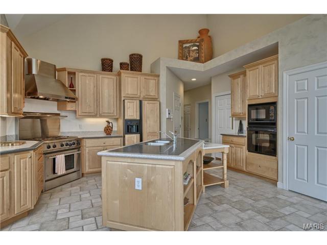 5439 Guinevere, Weldon Spring, MO 63304 photo 20