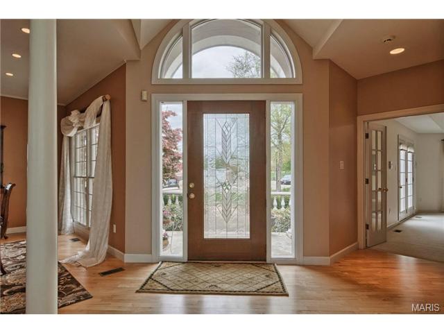 5439 Guinevere, Weldon Spring, MO 63304 photo 2