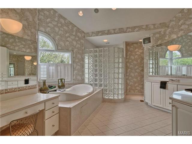 5439 Guinevere, Weldon Spring, MO 63304 photo 12