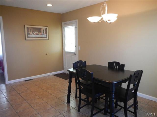 410 Feise Rd, O'fallon, MO 63368 photo 10