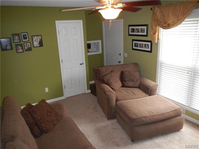 410 Feise Rd, O'fallon, MO 63368 photo 6