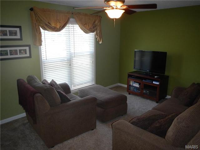 410 Feise Rd, O'fallon, MO 63368 photo 5