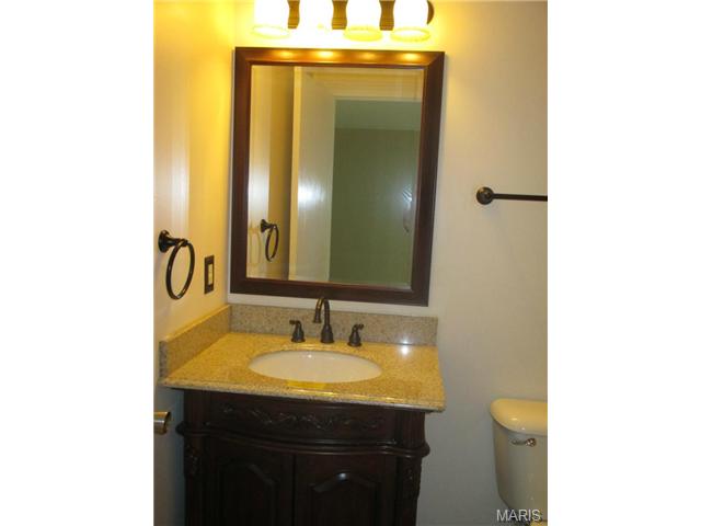 1406 Pepperdine Ct, Ballwin, MO 63021 photo 15