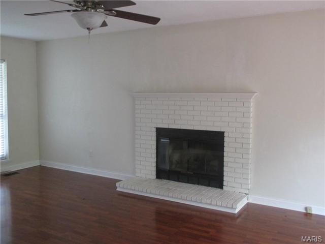 1406 Pepperdine Ct, Ballwin, MO 63021 photo 8