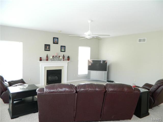 522 Rascal Xing, O'fallon, MO 63366 photo 13