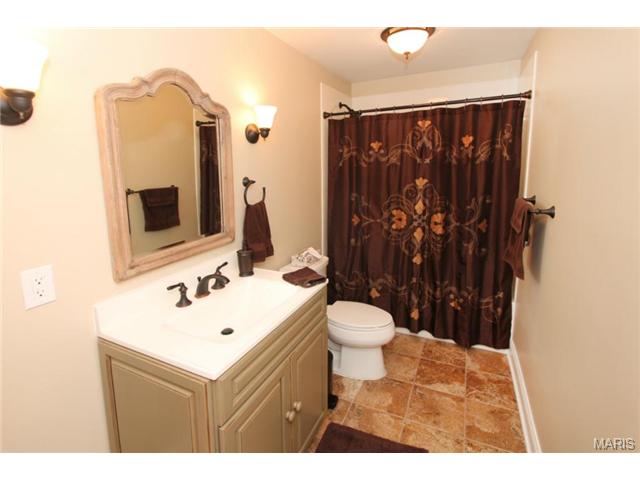 400 Fox Run Dr, O'fallon, MO 63368 photo 24