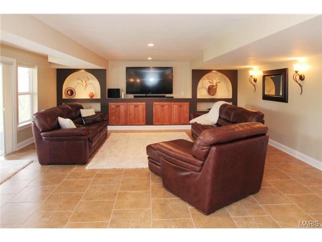 400 Fox Run Dr, O'fallon, MO 63368 photo 9