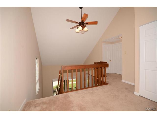 406 Far Hill Dr, Ballwin, MO 63021 photo 13