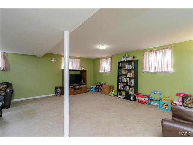 1004 Saint Matthew, O'fallon, MO 63366 photo 21