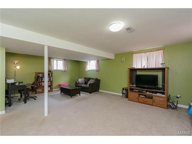 1004 Saint Matthew, O'fallon, MO 63366 photo 22