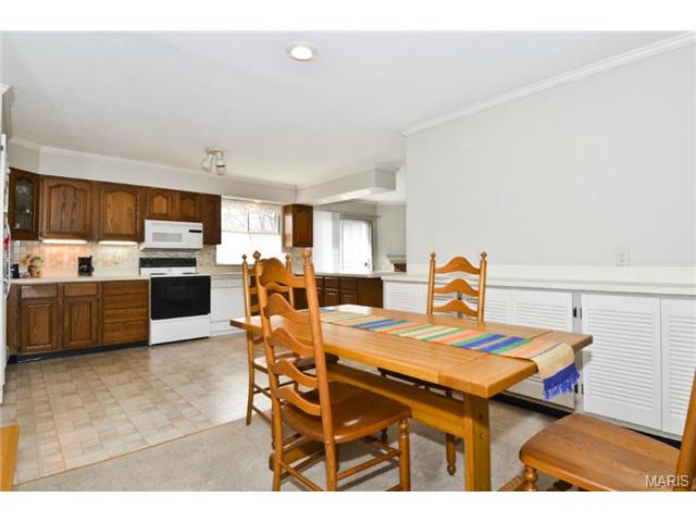 2 Savant Ct, Ballwin, MO 63011 photo 6