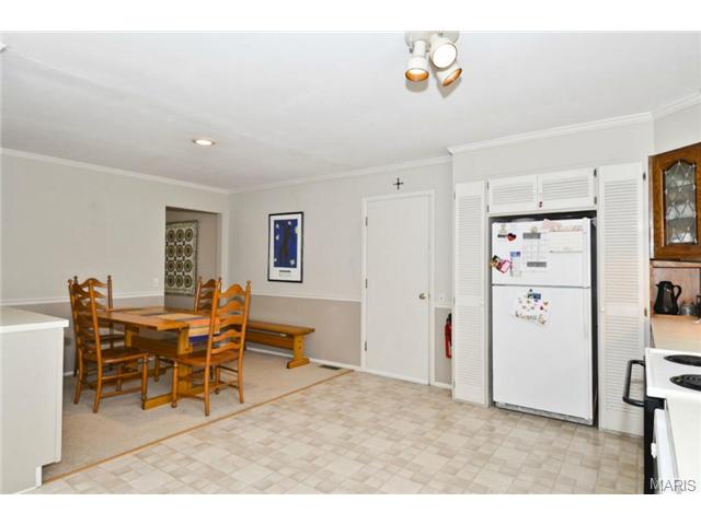 2 Savant Ct, Ballwin, MO 63011 photo 11