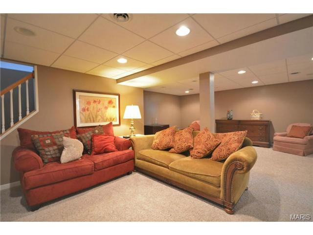 802 Longview Dr, Saint Charles, MO 63301 photo 16