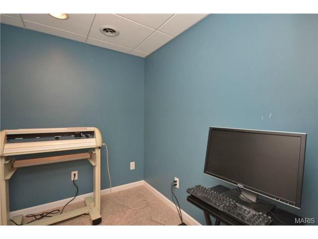 802 Longview Dr, Saint Charles, MO 63301 photo 18