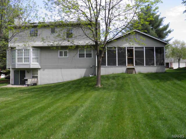 919 Gervas Dr, Ballwin, MO 63021 photo 24
