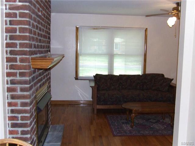 1015 Rose Hl, Ellisville, MO 63021 photo 4