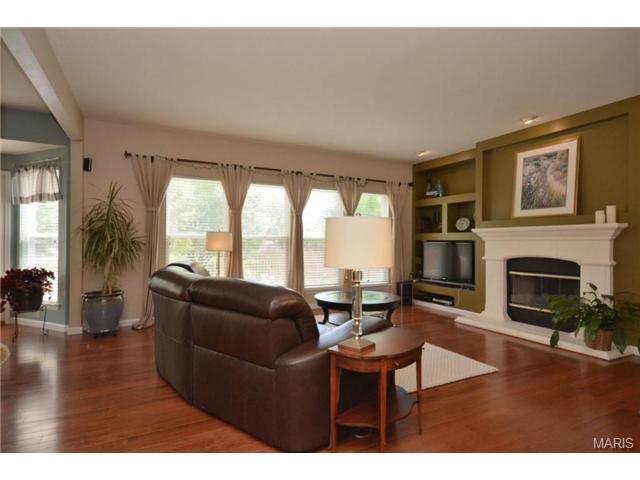 412 Copper Tree Trl, O'fallon, MO 63368 photo 6