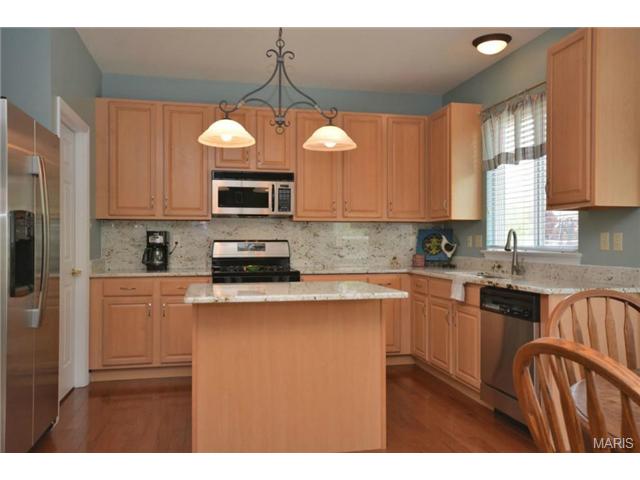 412 Copper Tree Trl, O'fallon, MO 63368 photo 11