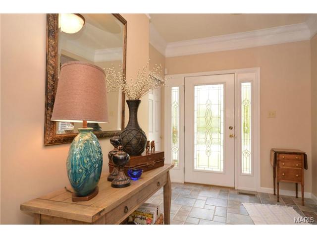 412 Copper Tree Trl, O'fallon, MO 63368 photo 2