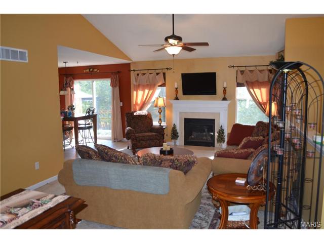 1161 Warm Winds Dr, O'fallon, MO 63366 photo 2