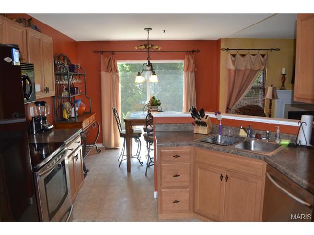 1161 Warm Winds Dr, O'fallon, MO 63366 photo 6