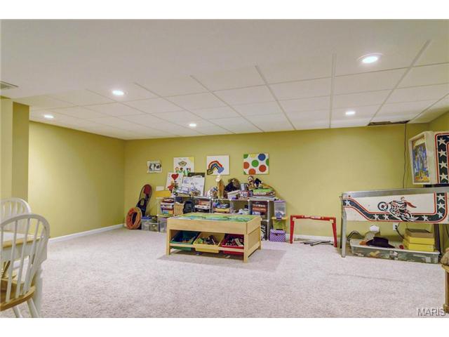 1006 Amsterdam Dr, Ballwin, MO 63011 photo 19