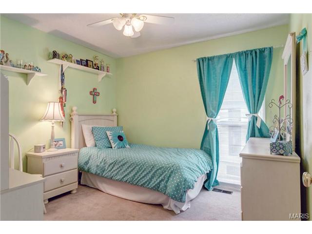 1006 Amsterdam Dr, Ballwin, MO 63011 photo 16