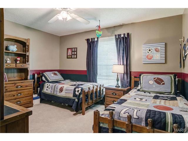 1006 Amsterdam Dr, Ballwin, MO 63011 photo 17