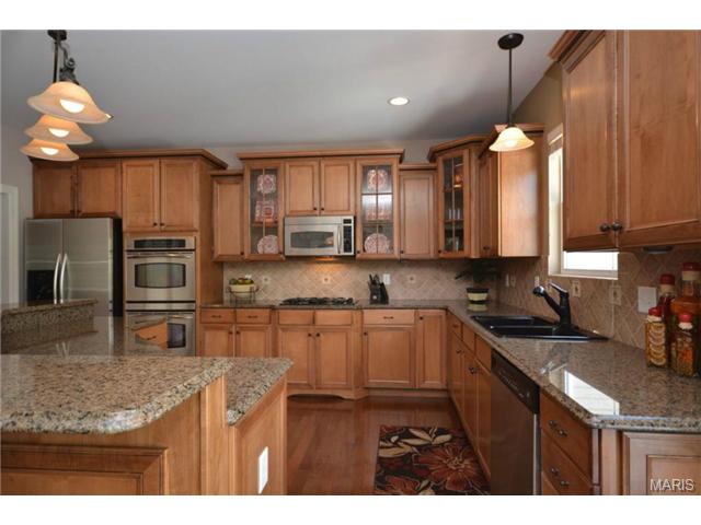 735 Castle Tower, Ballwin, MO 63021 photo 5