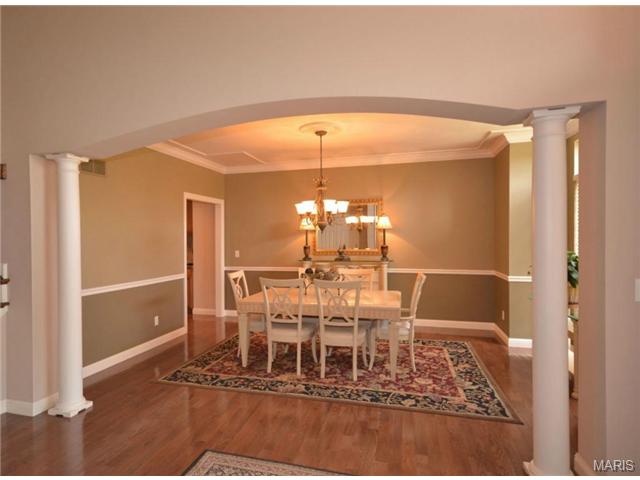 735 Castle Tower, Ballwin, MO 63021 photo 3
