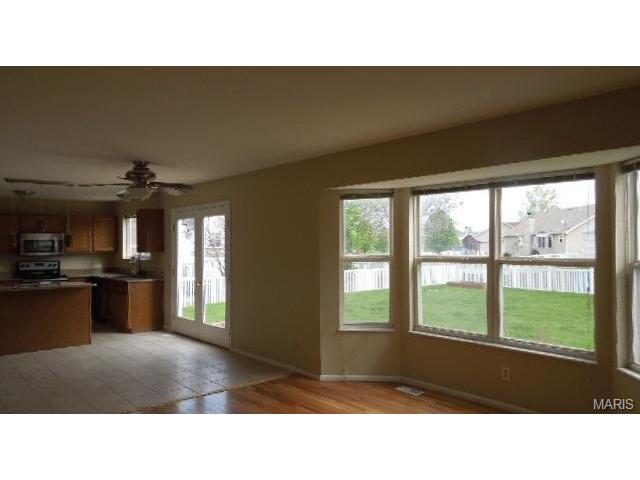 44 Spangle Way Dr, O'fallon, MO 63366 photo 12