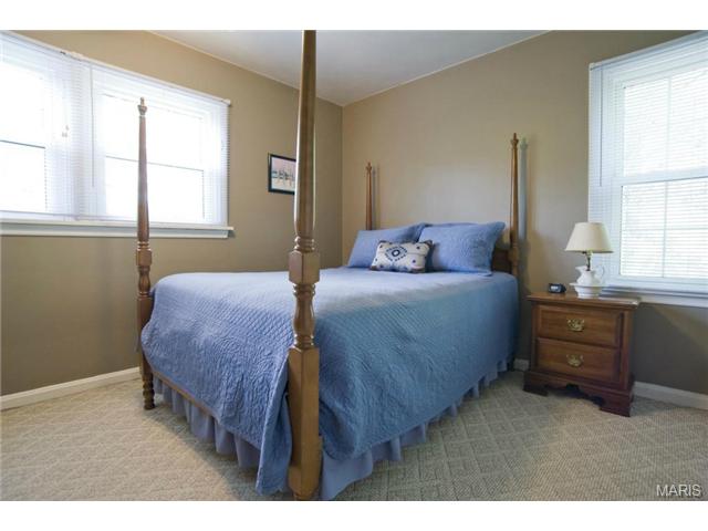 1 Frederick Ln, Glendale, MO 63122 photo 15