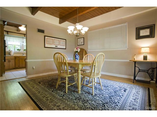 1 Frederick Ln, Glendale, MO 63122 photo 6