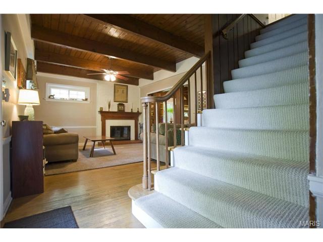 1 Frederick Ln, Glendale, MO 63122 photo 3