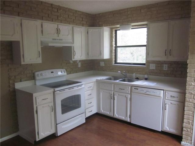 212 Walden Ct, Eureka, MO 63025 photo 5
