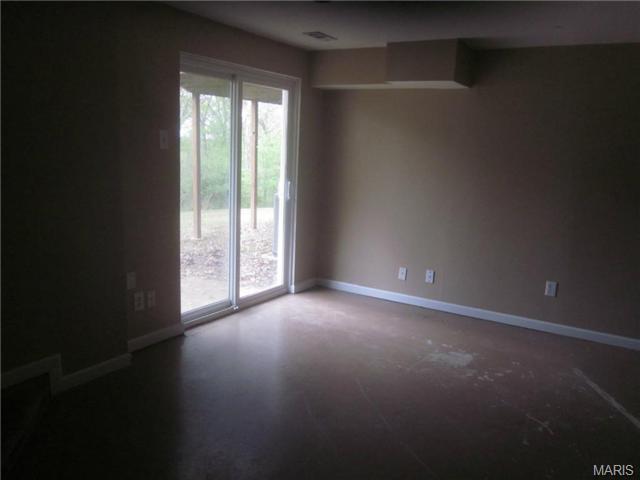 212 Walden Ct, Eureka, MO 63025 photo 11
