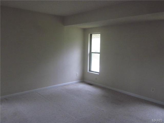 212 Walden Ct, Eureka, MO 63025 photo 6