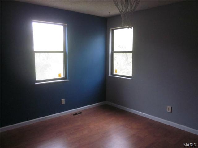 212 Walden Ct, Eureka, MO 63025 photo 9